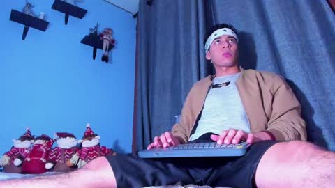 Snapshot of stefann_salvatore chatting on January 6, 11:31 pm Stefann Salvatore online show from January 6, 11:31 pm