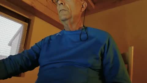 stefi444466 online show from April 27, 4:09 am