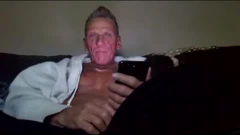 Snapshot of stefy1037 chatting on October 23, 10:19 am stefy1037 online show from October 23, 10:19 am