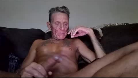 Snapshot of stefy1037 chatting on October 24, 10:28 am stefy1037 online show from October 24, 10:28 am