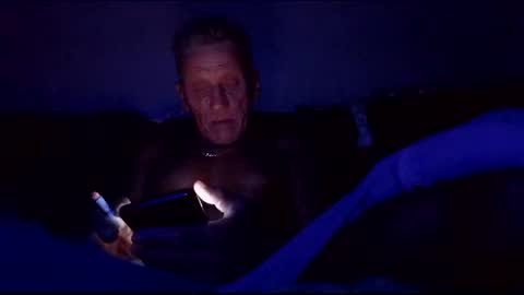 Snapshot of stefy1037 chatting on October 20, 6:06 am stefy1037 online show from October 20, 6:06 am