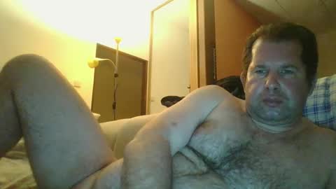 Snapshot of steki038434 chatting on January 4, 8:37 pm steki038434 online show from January 4, 8:37 pm