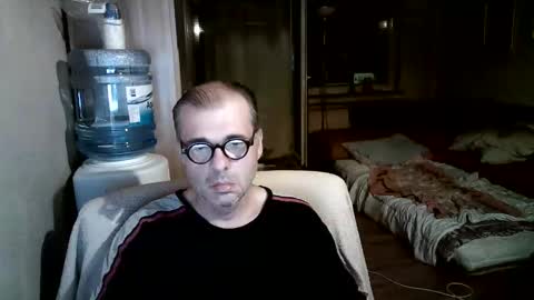 Snapshot of stellar_mesh3d chatting on September 9, 2:00 am Mesh3D online show from September 9, 2:00 am