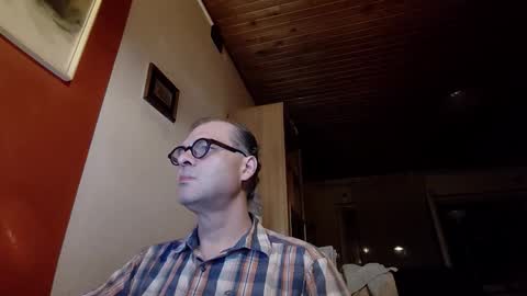 Snapshot of stellar_mesh3d chatting on September 21, 9:59 pm Mesh3D online show from September 21, 9:59 pm