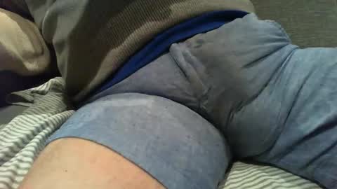 Snapshot of stemee chatting on December 27, 8:28 pm marriedsecretcrotchwatcher online show from December 27, 8:28 pm