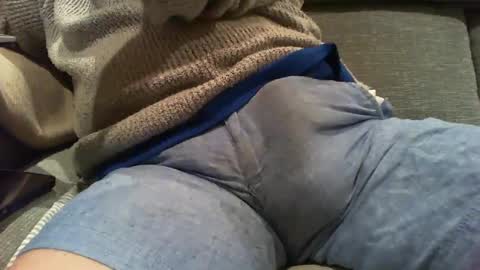 Snapshot of stemee chatting on December 19, 9:17 pm marriedsecretcrotchwatcher online show from December 19, 9:17 pm
