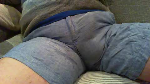 Snapshot of stemee chatting on February 10, 8:42 pm marriedsecretcrotchwatcher online show from February 10, 8:42 pm