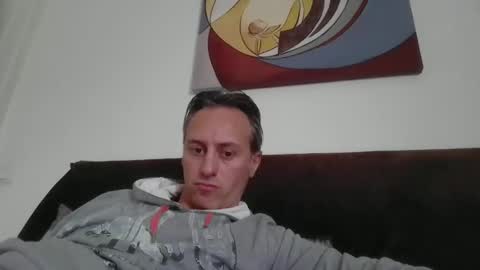 sten015 online show from March 24, 1:49 pm