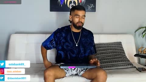 Snapshot of stephenbrown_ chatting on December 28, 5:44 am ................ online show from December 28, 5:44 am