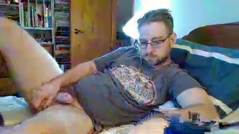 Snapshot of sterben13v chatting on September 26, 10:07 pm Ian23602 online show from September 26, 10:07 pm