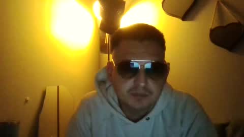 NineTwoFIve...... online show from January 10, 12:31 pm