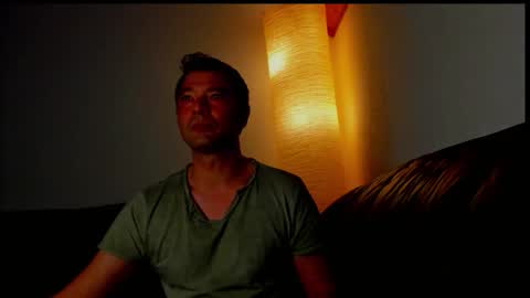 sternhagel online show from November 9, 10:58 pm