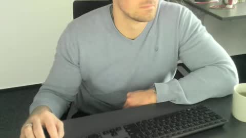 sterno_unlimited online show from December 31, 10:26 am