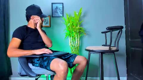 Steve  online show from July 22, 11:13 am