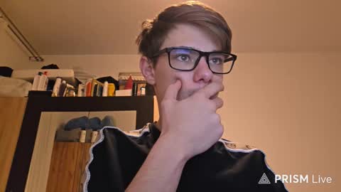 Steve371967 online show from October 12, 10:59 pm