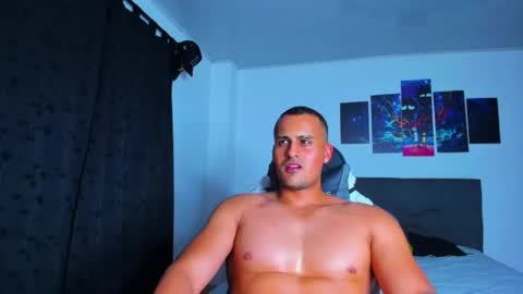 steve_coltt online show from April 18, 2:24 am