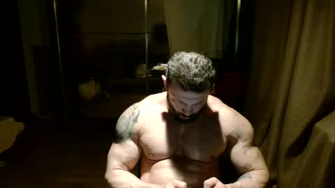 Snapshot of stevebulkzor chatting on September 30, 9:18 pm Steve Oakenshield son of John son of Vasyl online show from September 30, 9:18 pm