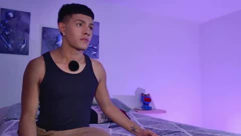 Stevenn online show from June 15, 3:31 am