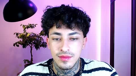 Daniel Steven Navarro online show from April 4, 12:07 am