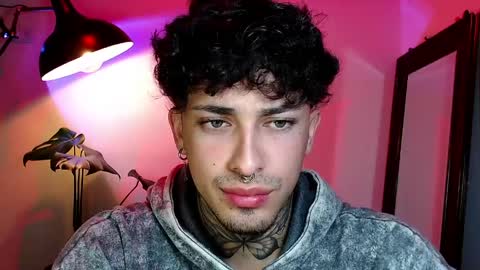 Daniel Steven Navarro online show from April 5, 12:41 am