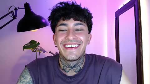 Daniel Steven Navarro online show from March 31, 10:33 pm