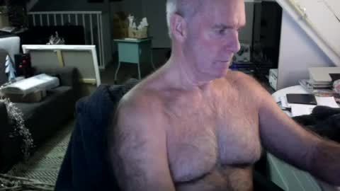Snapshot of stevetwo chatting on January 6, 10:15 pm stevetwo online show from January 6, 10:15 pm
