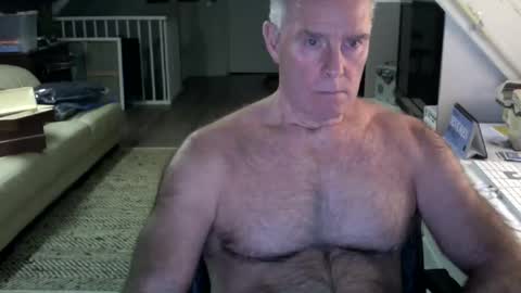 Snapshot of stevetwo chatting on March 10, 10:24 pm stevetwo online show from March 10, 10:24 pm