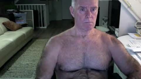 Snapshot of stevetwo chatting on March 3, 10:29 pm stevetwo online show from March 3, 10:29 pm