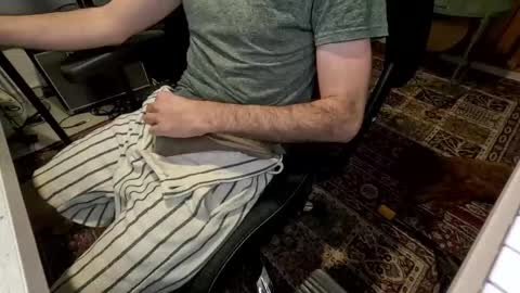 Snapshot of stevie_grey chatting on September 22, 1:32 pm stevie_grey online show from September 22, 1:32 pm