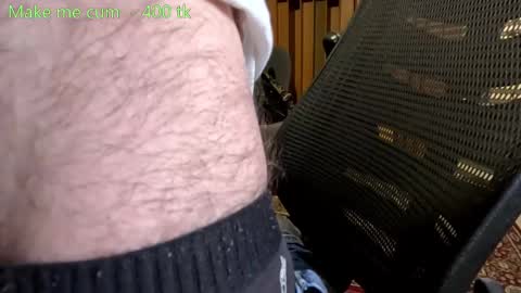 Snapshot of stevie_grey chatting on March 2, 5:20 pm stevie_grey online show from March 2, 5:20 pm