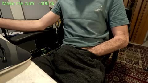 Snapshot of stevie_grey chatting on February 5, 7:10 pm stevie_grey online show from February 5, 7:10 pm