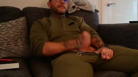 stevie_rae online show from October 20, 4:33 pm