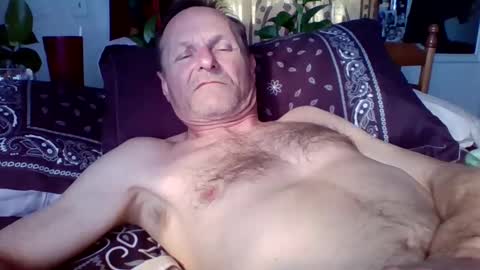 Snapshot of steviehard7 chatting on February 20, 10:59 pm steviehard7 online show from February 20, 10:59 pm