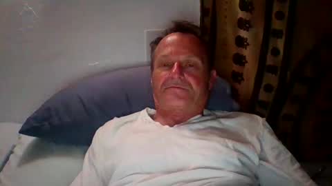 Snapshot of steviehard7 chatting on October 16, 7:05 am steviehard7 online show from October 16, 7:05 am