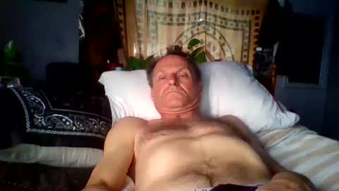 Snapshot of steviehard7 chatting on February 12, 3:27 pm steviehard7 online show from February 12, 3:27 pm