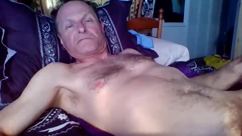Snapshot of steviehard7 chatting on February 18, 10:25 pm steviehard7 online show from February 18, 10:25 pm