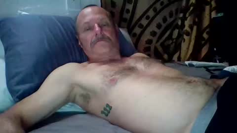 steviehard7 online show from November 6, 10:18 am