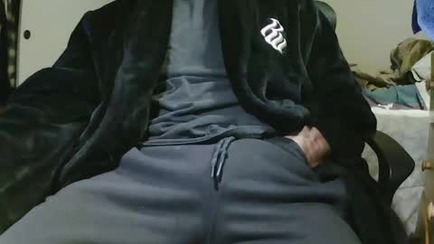 Chillguy online show from April 13, 5:19 am