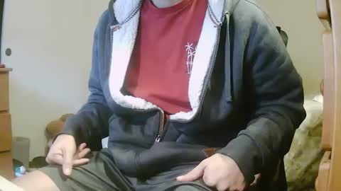 Snapshot of stevo69697 chatting on December 14, 6:52 pm Chillguy online show from December 14, 6:52 pm