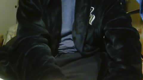 Snapshot of stevo69697 chatting on January 9, 5:02 am Chillguy online show from January 9, 5:02 am