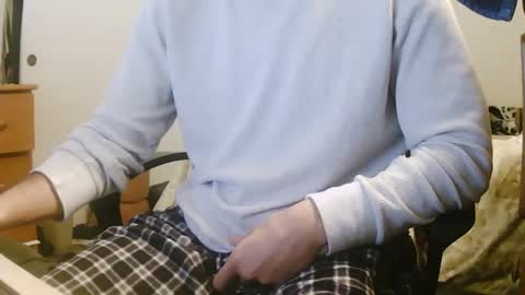 Snapshot of stevo69697 chatting on December 8, 4:28 pm Chillguy online show from December 8, 4:28 pm