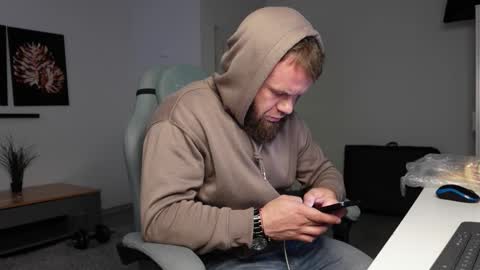 Stewart Barnz online show from October 15, 6:54 am