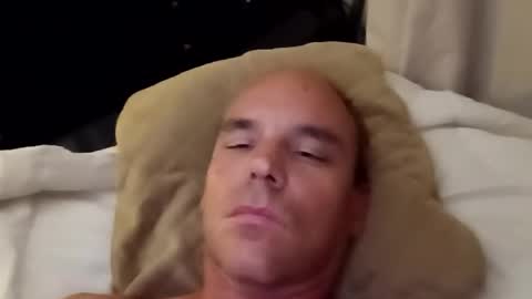 stewbeey online show from November 14, 3:13 pm