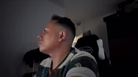 Axel online show from March 9, 9:02 am