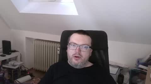 Oliver online show from April 29, 5:23 am