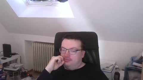 Oliver online show from March 25, 6:50 am