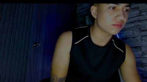 stiven leal online show from January 7, 4:50 am