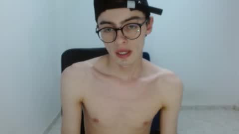 stiv_grant online show from April 23, 11:07 pm