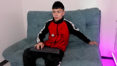 Stivarfox21 online show from January 26, 3:48 am
