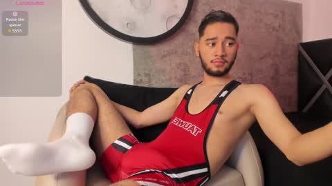Snapshot of stiven__01 chatting on October 2, 2:43 pm stiven__01 online show from October 2, 2:43 pm